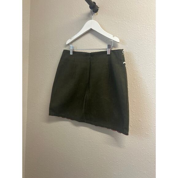 NWT Francesca’s Mi Ami Olive Green Floral Embroidered skirt size Small MSRP $54 - Picture 6 of 11